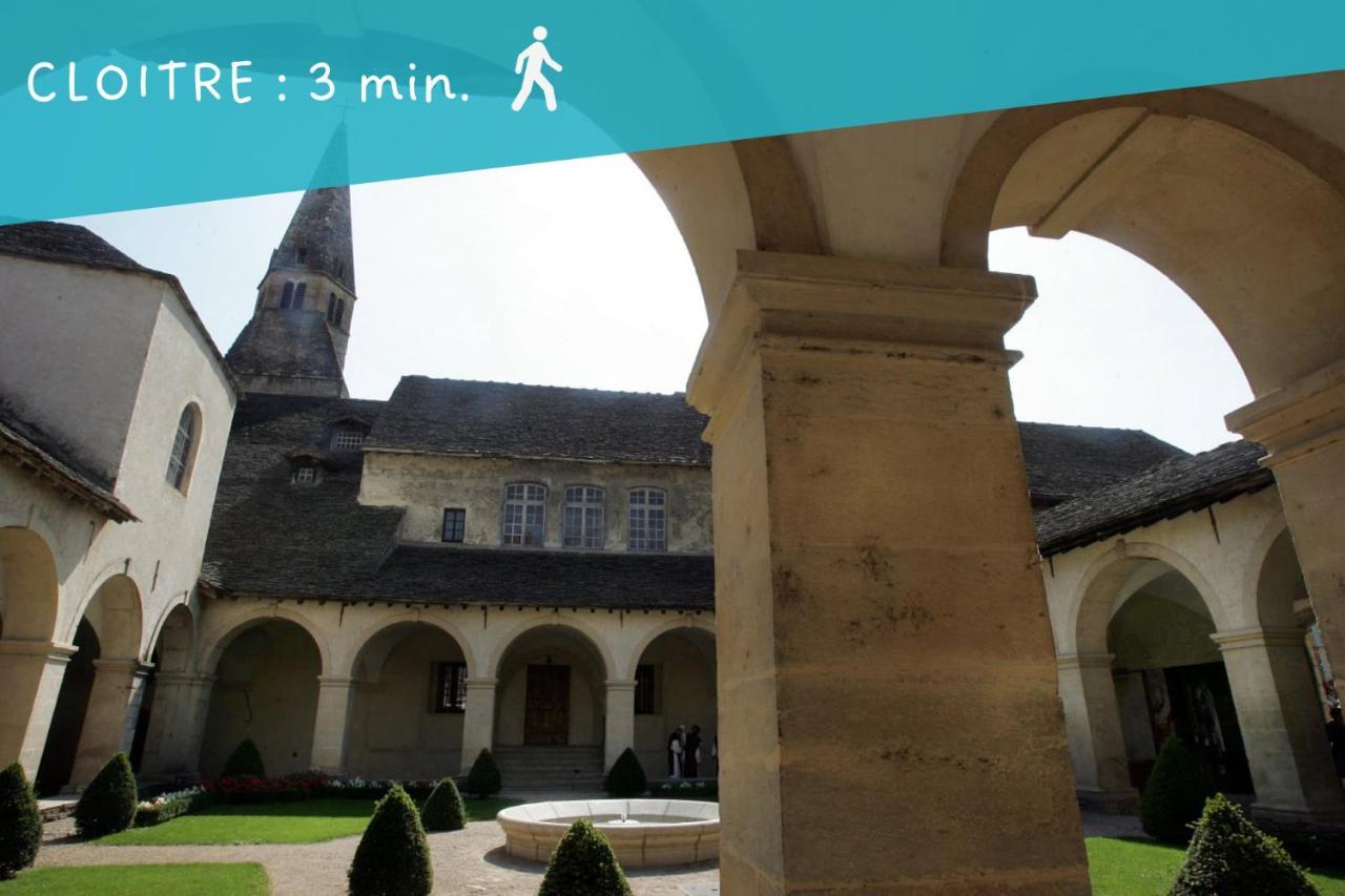 Nid Douillet Pres De La Halle - Le Tambora Crémieu Esterno foto